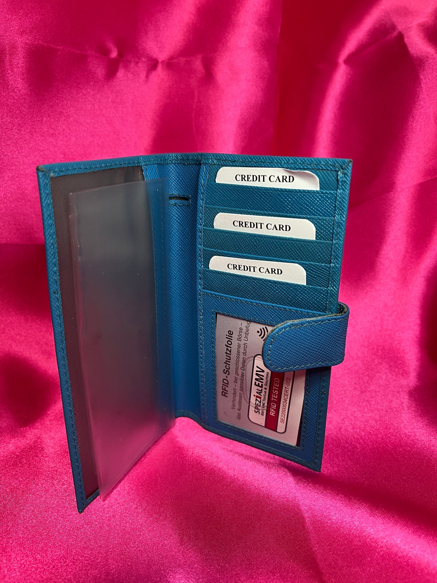 Checkbook wallet